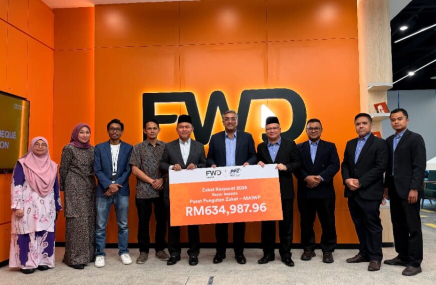 FWD Takaful Fulfils Zakat Obligation to Pusat Pungutan Zakat-MAIWP